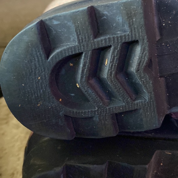 Vineyard Vines Rain Boots - Picture 14 of 15